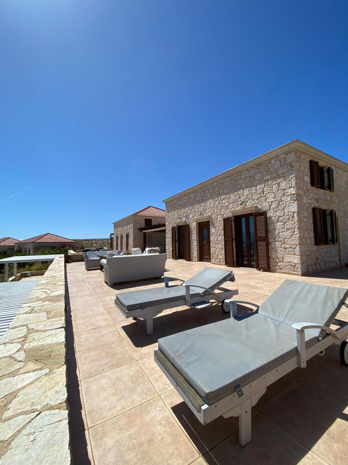 Villa Aristoteles Chalki Town Luaran gambar